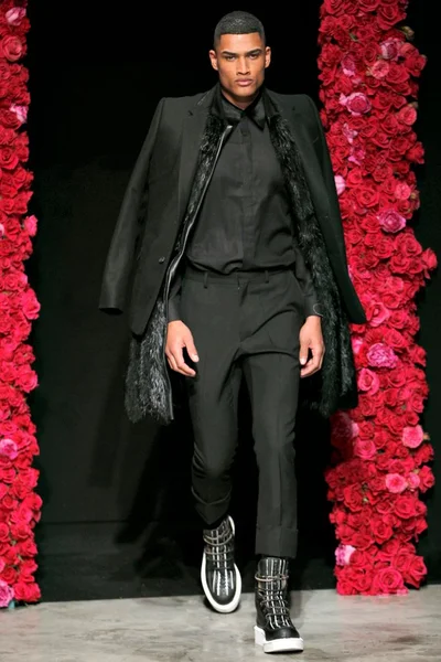 Look 43